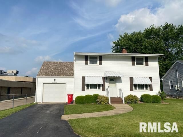 Property Photo: 307 N Morgan IL 61529