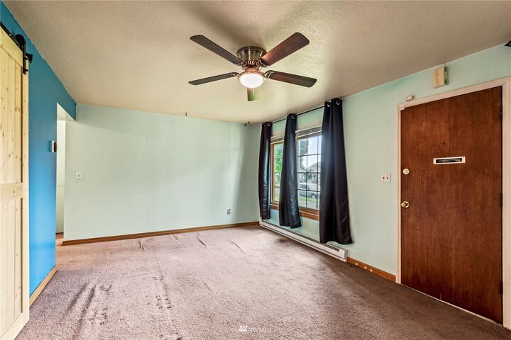 Property Photo:  3052 Dover  WA 98632 