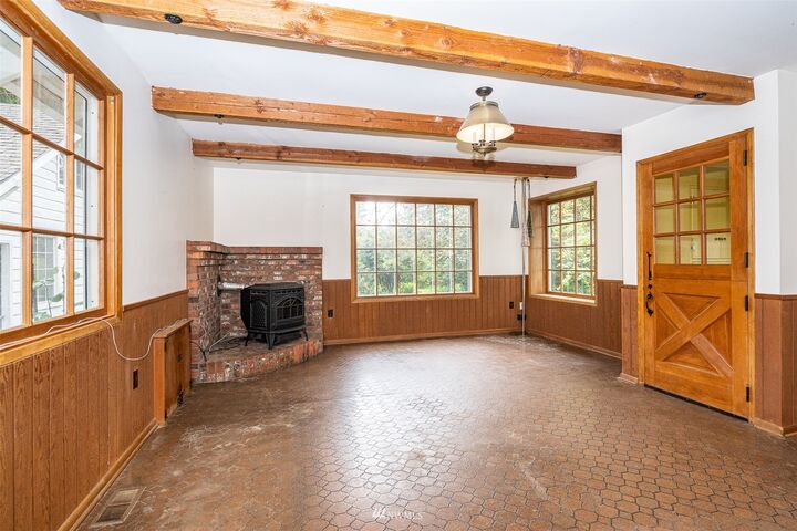 Property Photo:  1701 Seminary Hill Road  WA 98531 
