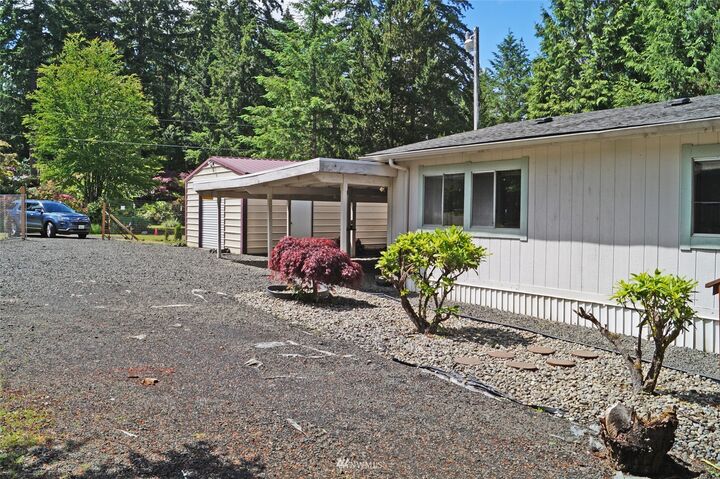 Property Photo: 110 E Balbriggan Road WA 98584