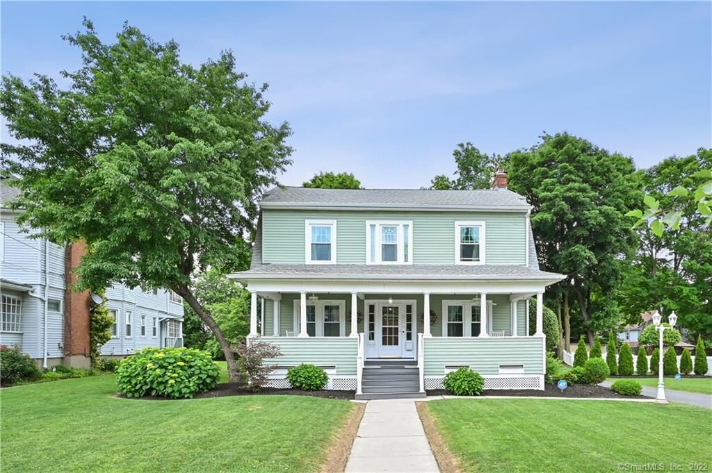 Property Photo:  204 Fairfield Avenue  CT 06114 