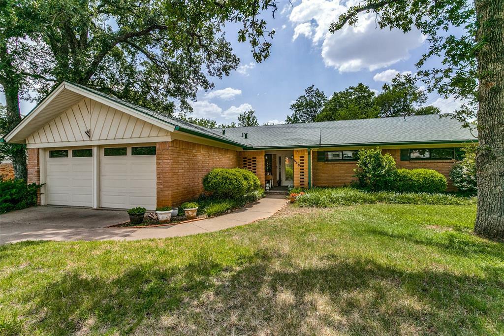 Property Photo:  648 Caduceus Lane  TX 76053 