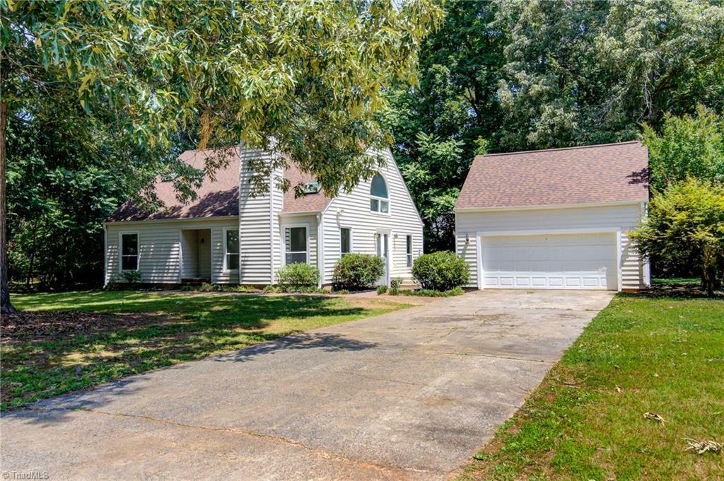 Property Photo:  4603 Forest Village Drive  NC 27406 