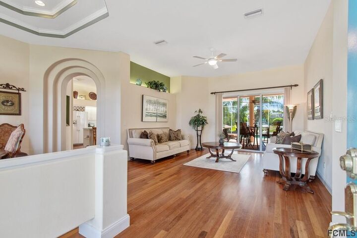 Property Photo:  103 Covington Lane  FL 32137 