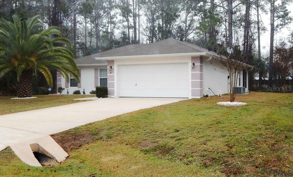 Property Photo: 207 Palmwood Drive FL 32164