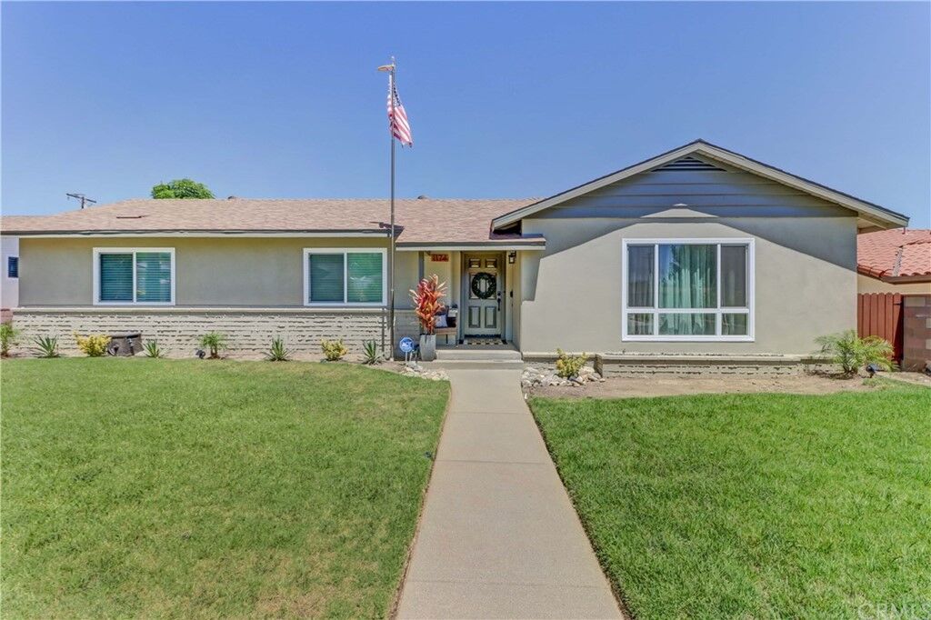 Property Photo: 1174 N Palm Avenue CA 91786