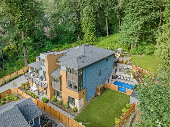 Property Photo:  16026 99th Avenue NE  WA 98011 