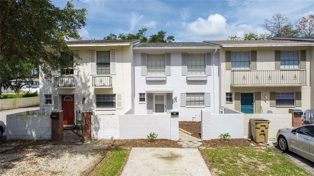 Property Photo:  9804 Overlook Drive  FL 33617 