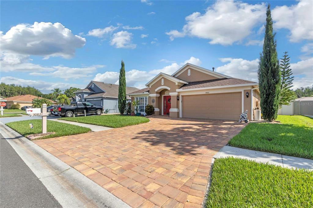 Property Photo:  30821 Saint Vincent Court  FL 33543 