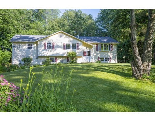 Property Photo:  8 Donald Circle  MA 01810 