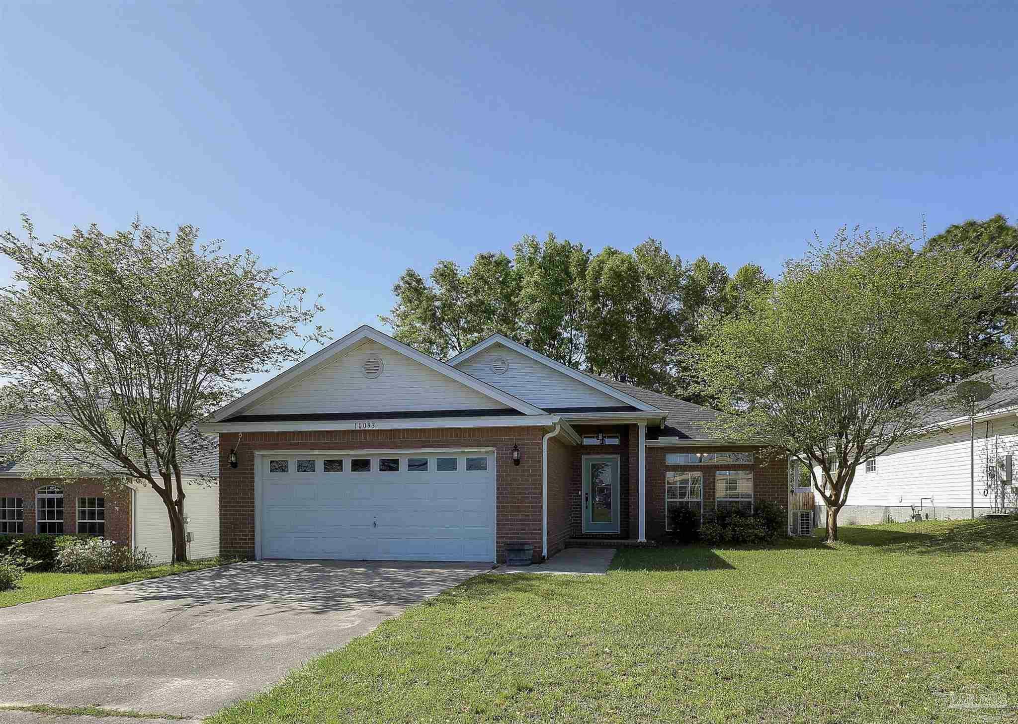 Property Photo:  10093 Hillview Dr  FL 32514 