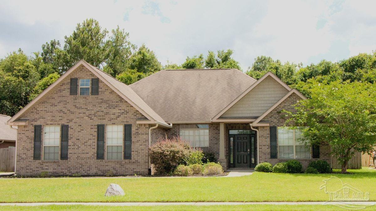 Property Photo: 4273 Winners Gait Cir FL 32571