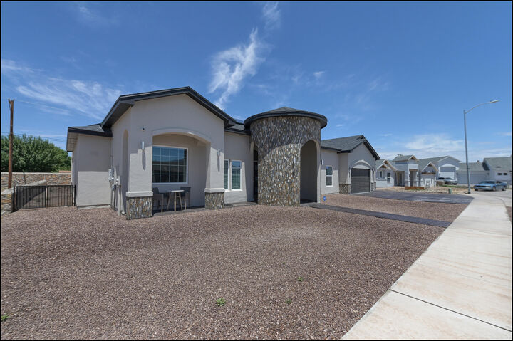 625 Bir Circle  El Paso TX 79932 photo