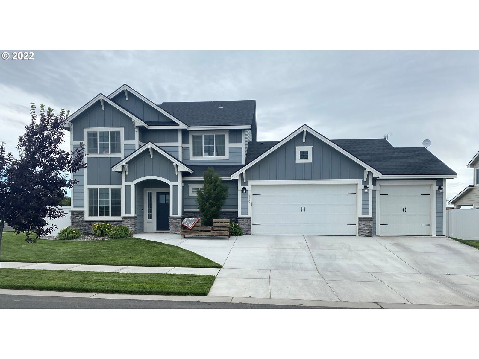 Property Photo: 120 Rome St OR 97818