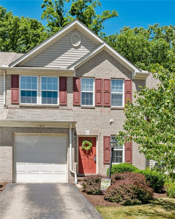 Property Photo: 709 Norwegian Spruce Dr PA 16046