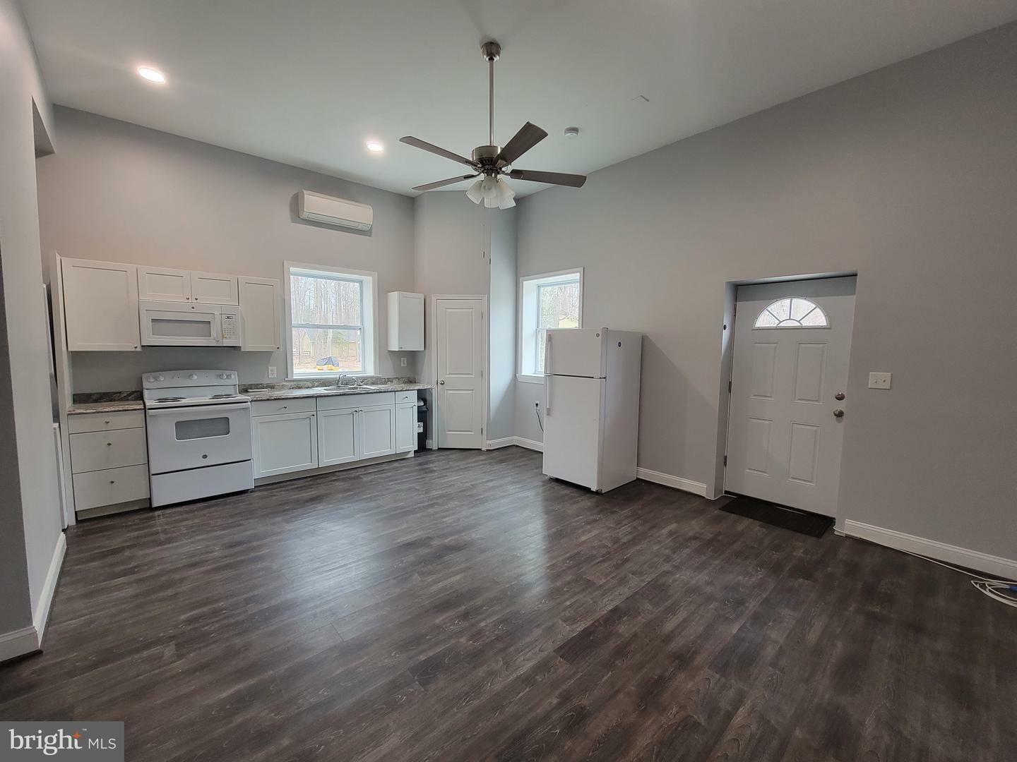 Property Photo: 1672 Crownsville Road Unit B MD 21032