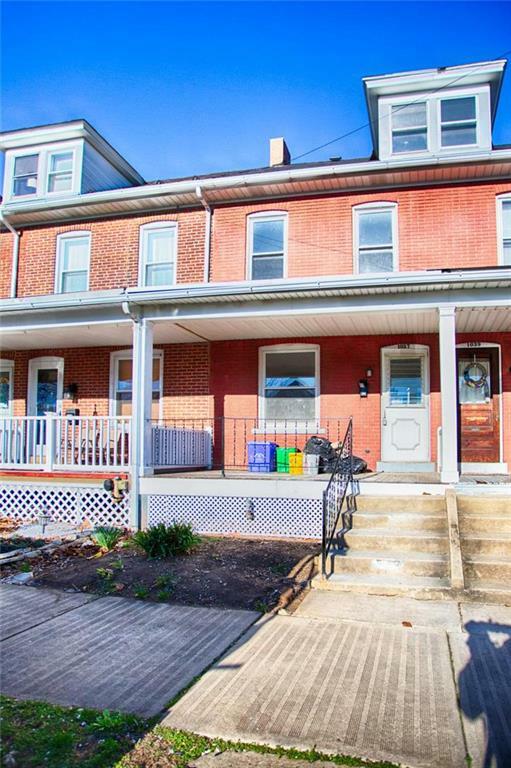 Property Photo:  1037 Wood Street  PA 18018 