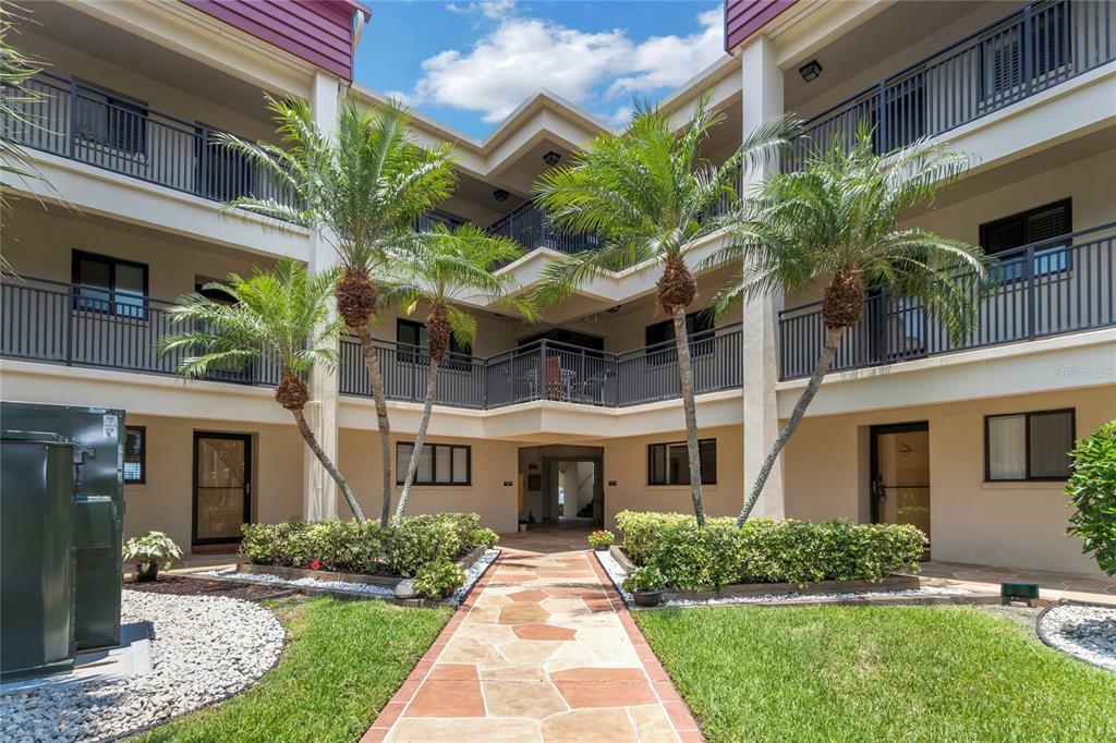 Property Photo:  868 Bayway Boulevard 312  FL 33767 