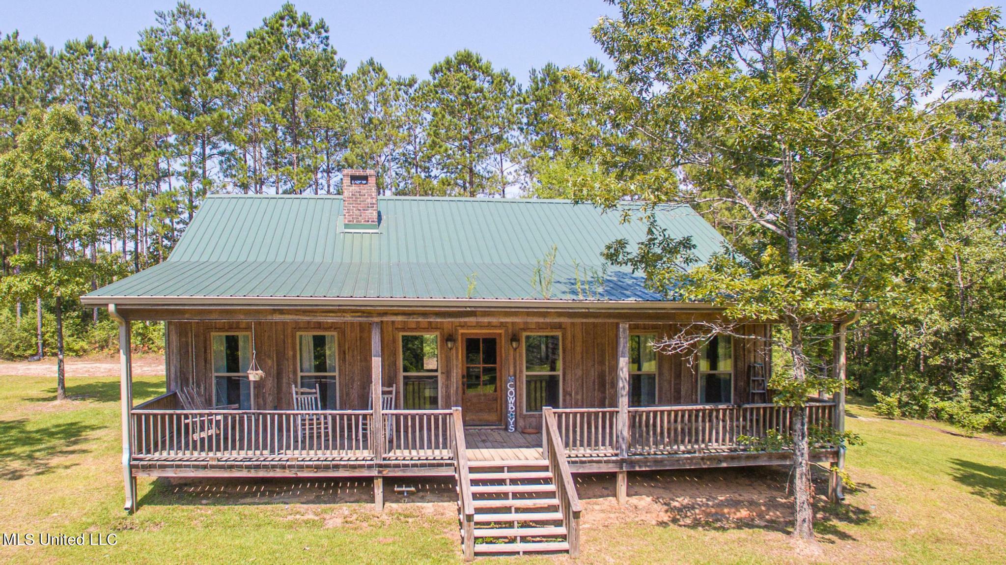 211 Huckleberry South  Poplarville MS 39470 photo