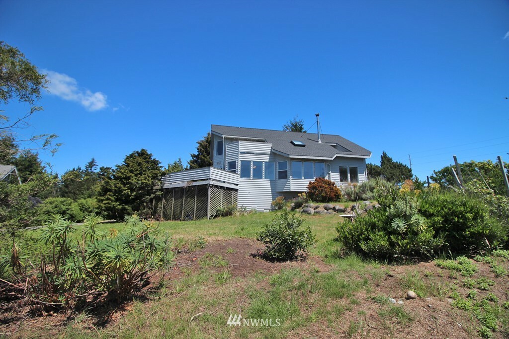 Property Photo:  103 Pelican Way  WA 98250 