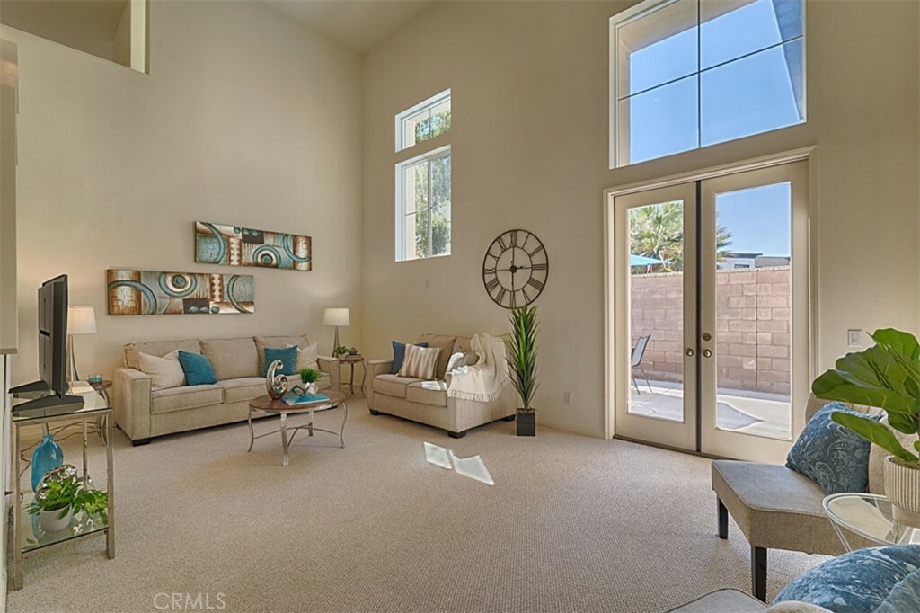 Property Photo:  372 W Linden Dr  CA 92865 