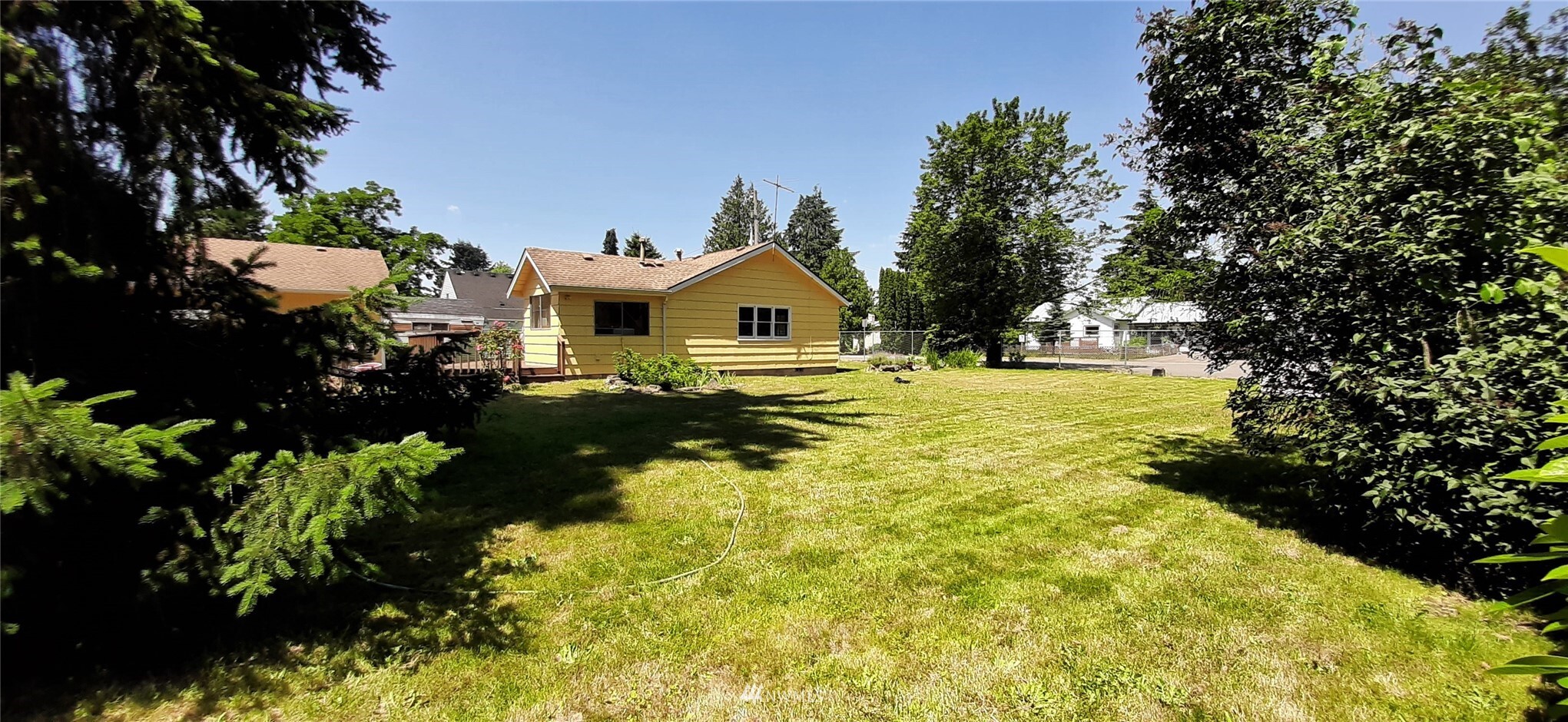 Property Photo:  2130  2nd Street SE  WA 98002 