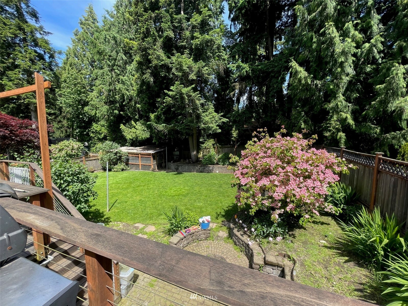 Property Photo: 16714 NE 97th Street WA 98052