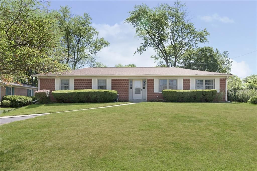 Property Photo: 231 Carmelview Drive IN 46032