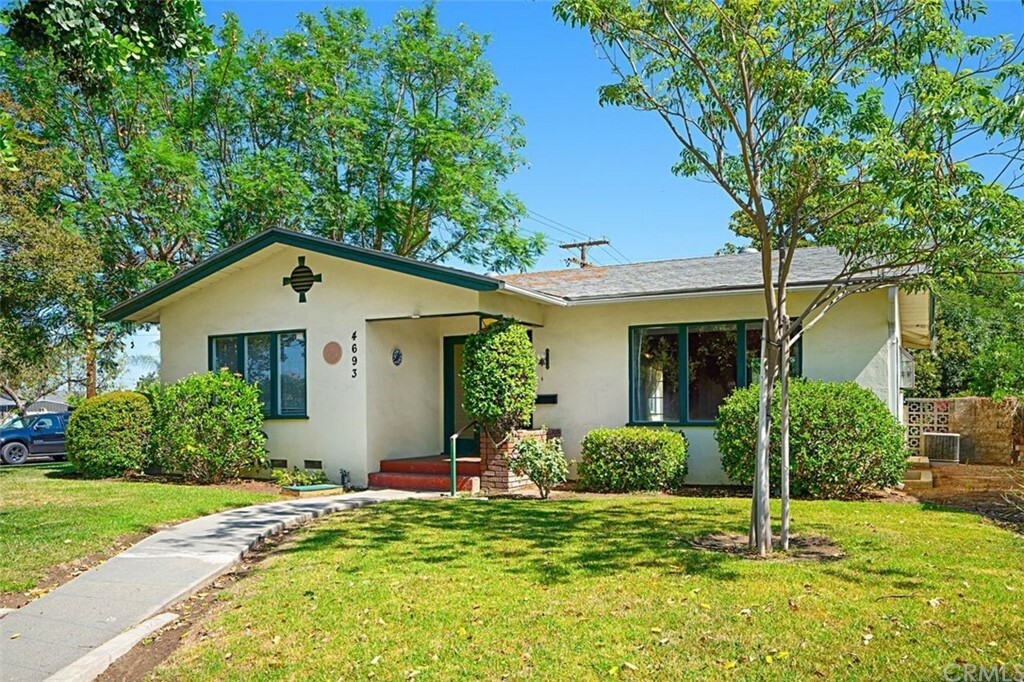 Property Photo:  4693 Merrill Avenue  CA 92506 