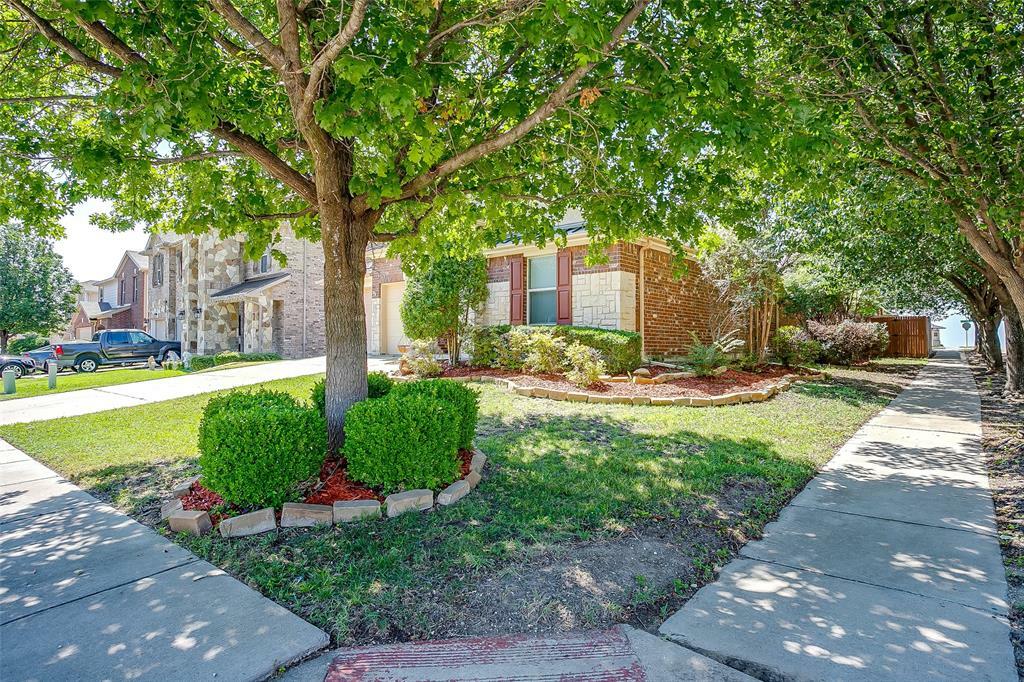 Property Photo:  10045 Cougar Trail  TX 76108 