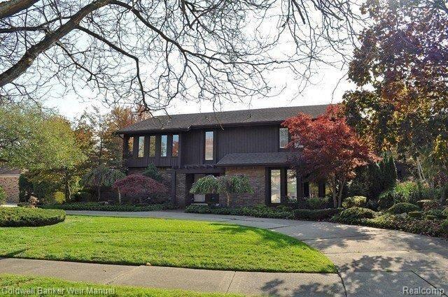 Property Photo: 31 Stillmeadow Lane MI 48236
