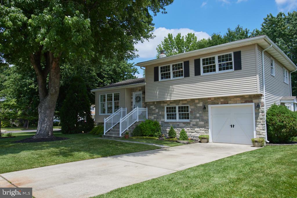 Property Photo: 15 Gallavan Way NJ 08619