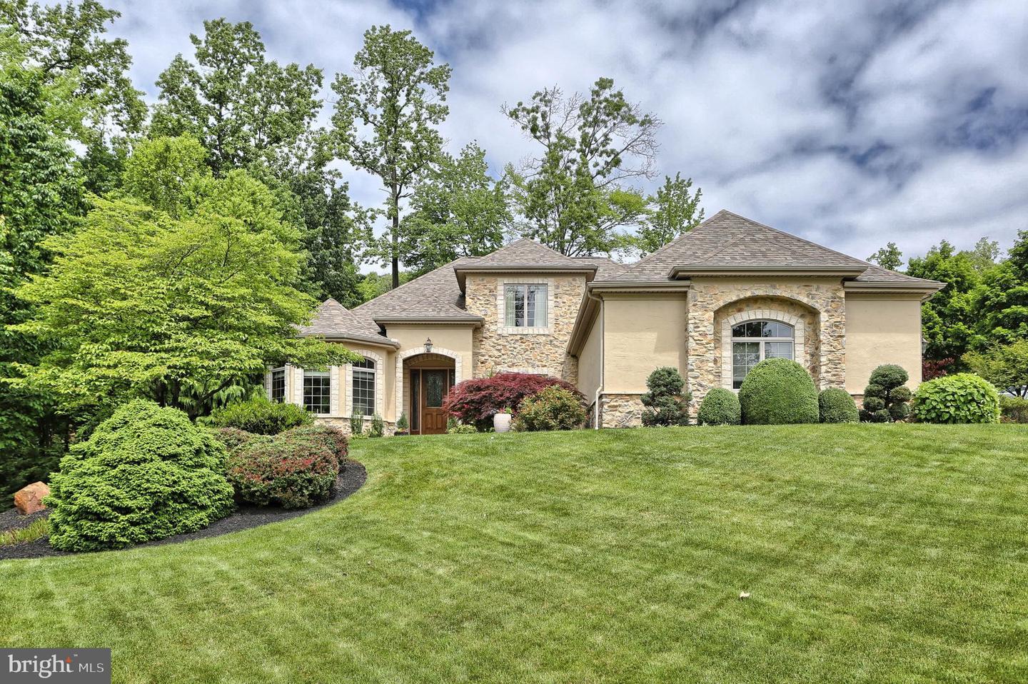Property Photo: 2416 Kensington Way PA 17112