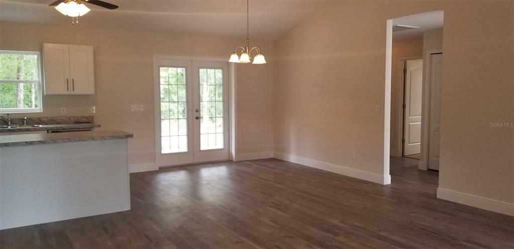 Property Photo: 3333 E Glenn Street FL 34453