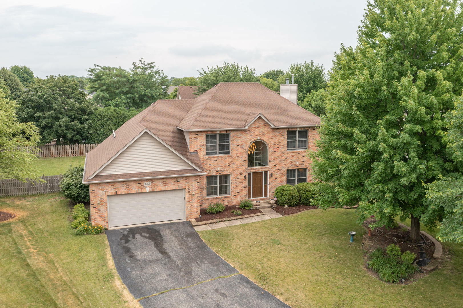 Property Photo:  433 Camden Circle  IL 60543 