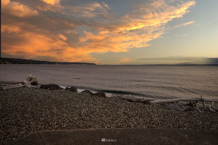 Property Photo:  95 Keystone Avenue  WA 98239 