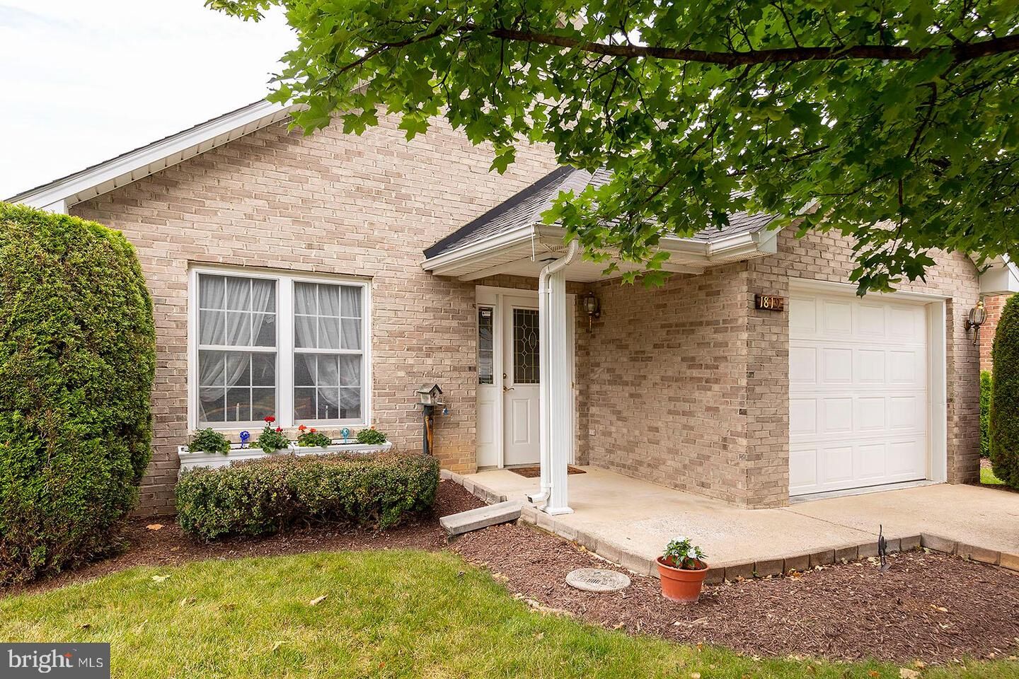 Property Photo:  1819 Tilghman Lane  VA 22601 