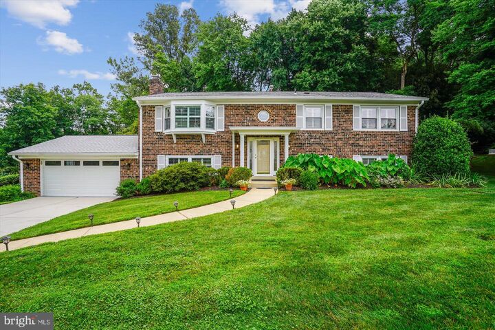 2842 Subtle Lane  Fairfax VA 22031 photo