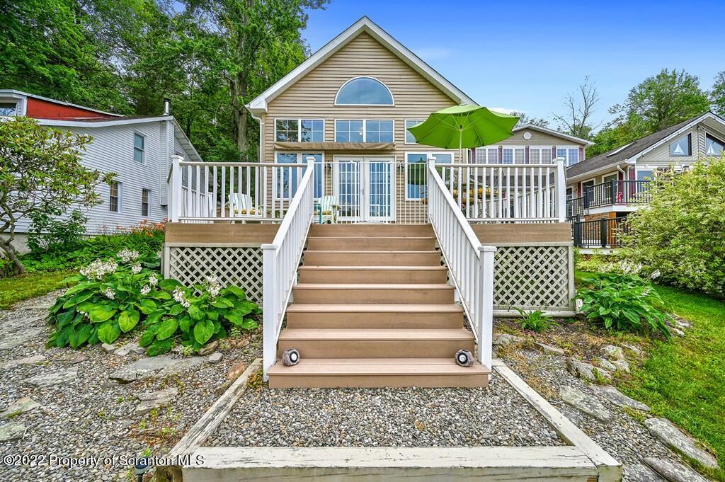 Property Photo:  115 Cardinal Lane  PA 18436 