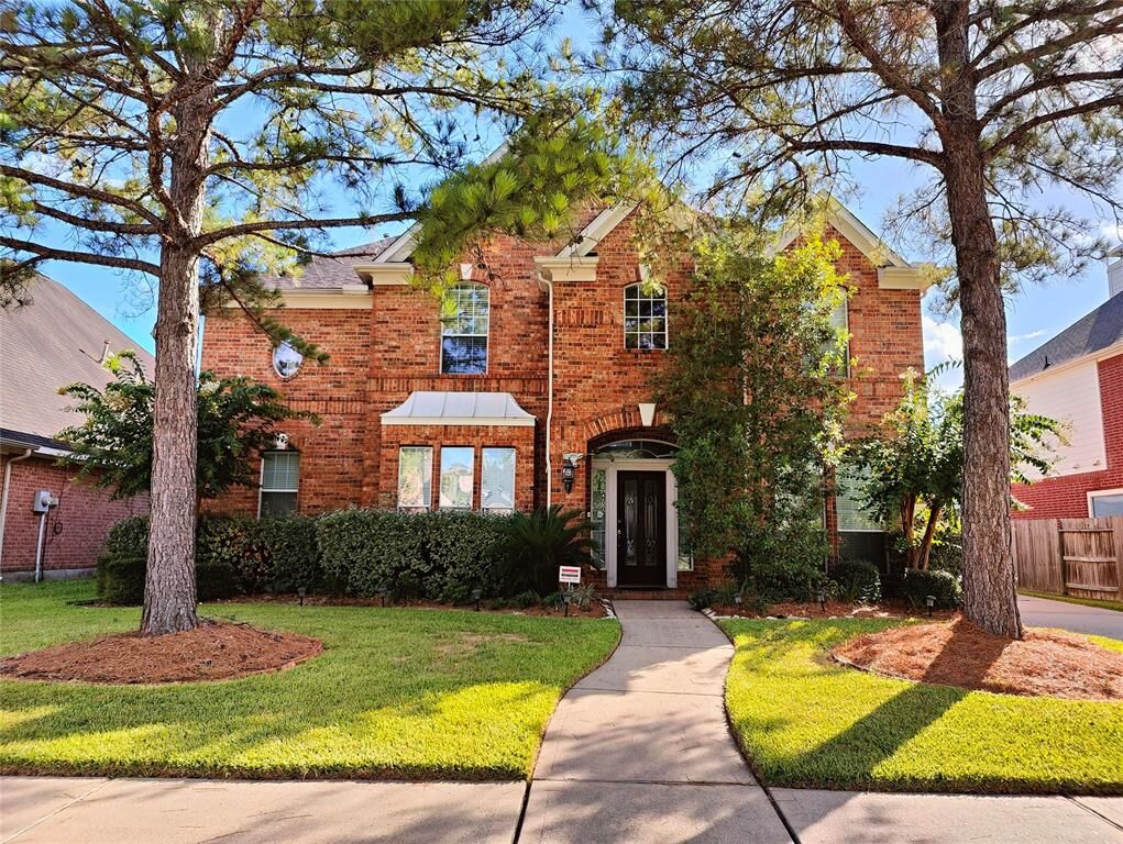 Property Photo: 2418 Devonshire Drive TX 77584