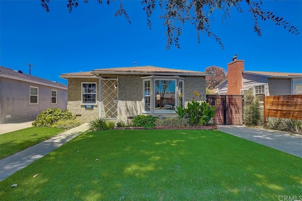 Property Photo:  3163 Cedar Avenue  CA 90806 