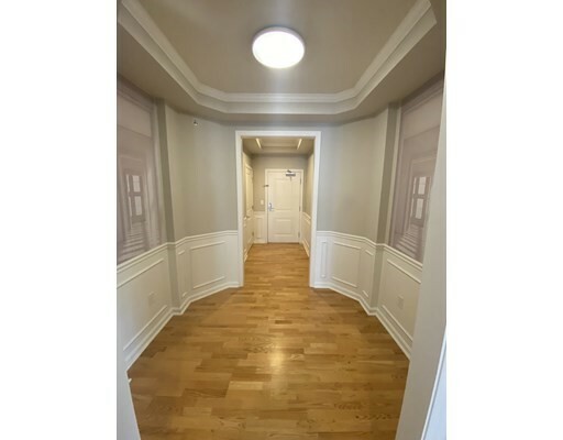Property Photo: 9 Morgan Dr 401 MA 01760