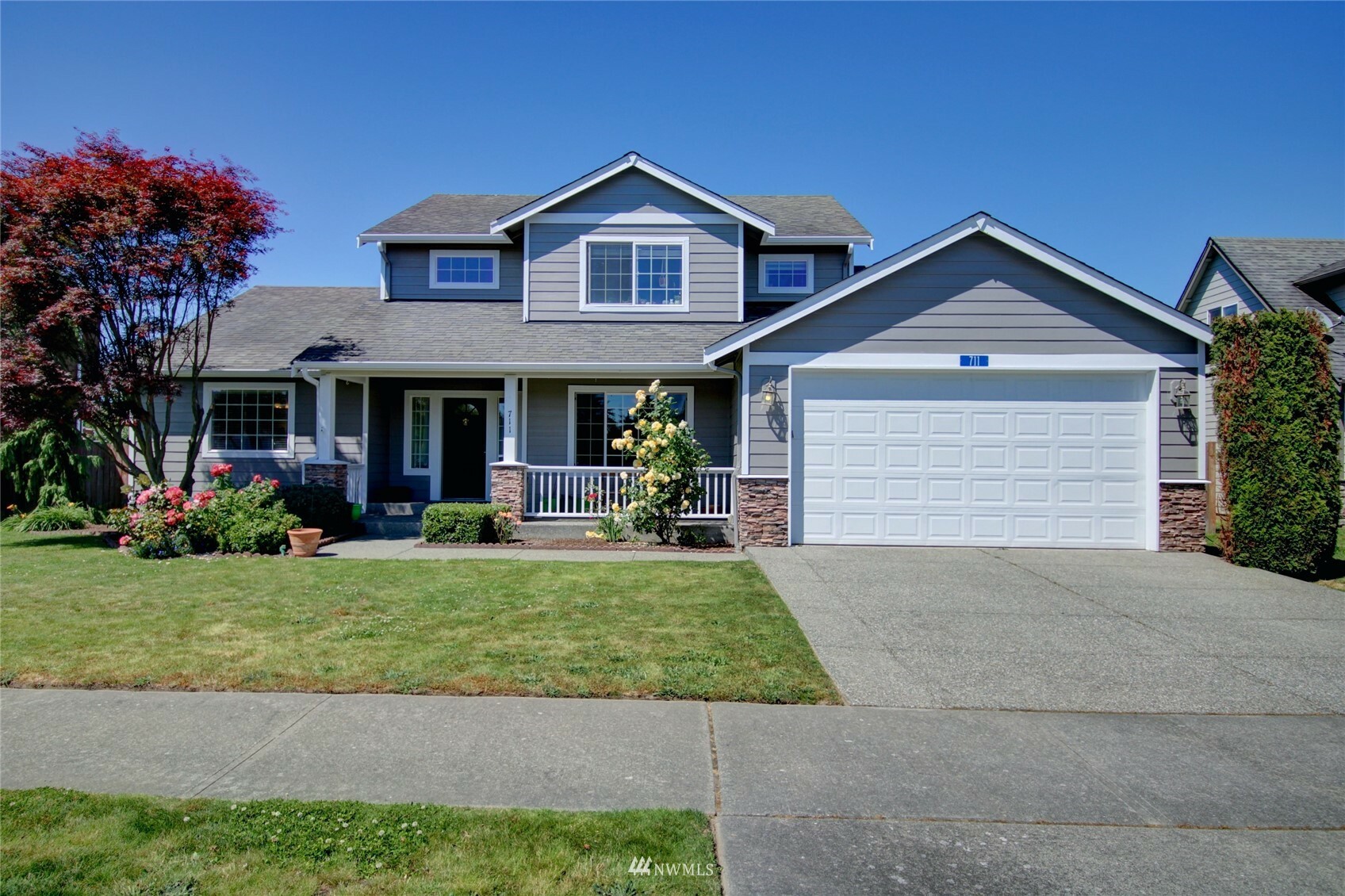 Property Photo:  711 Hamlin Place  WA 98233 