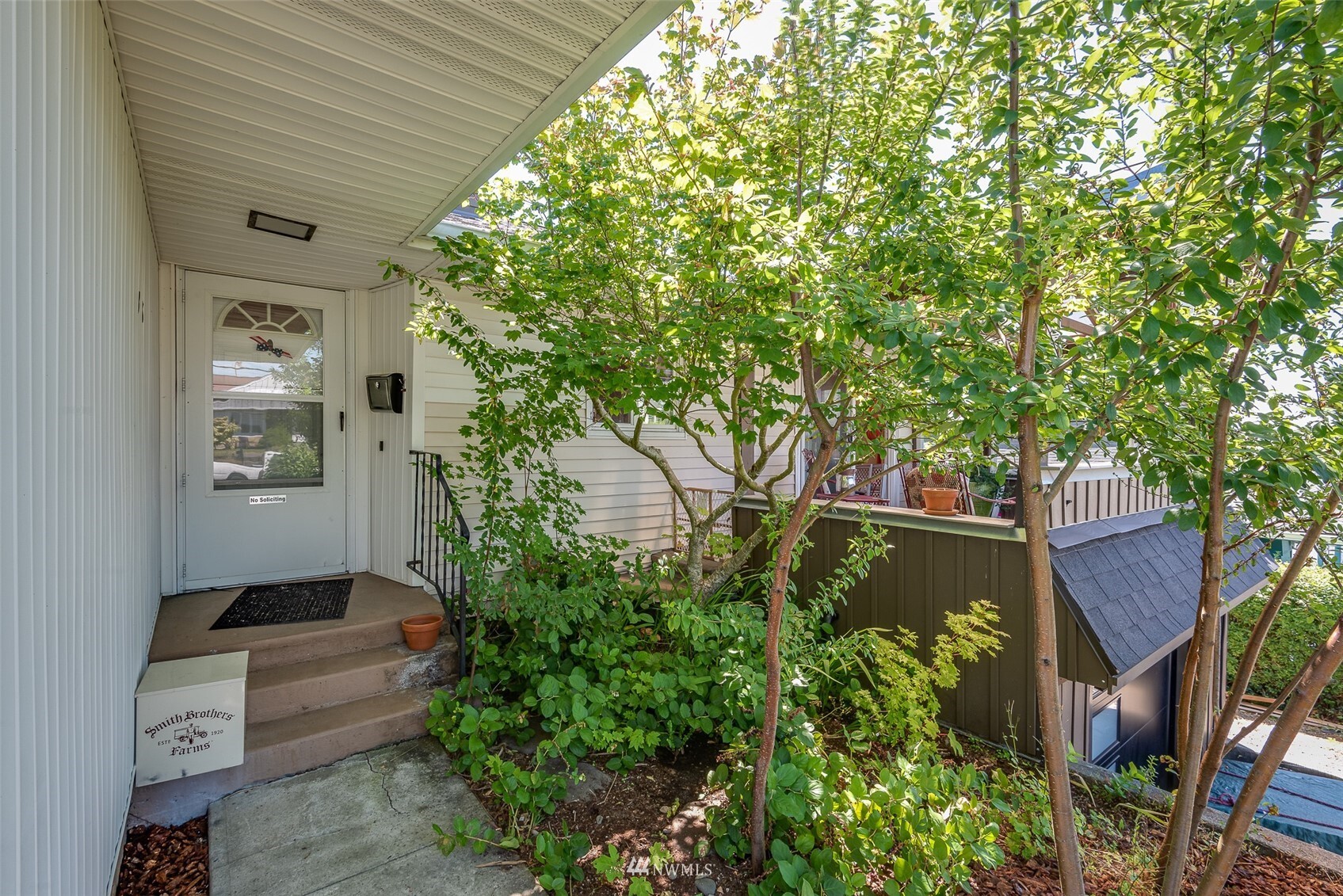 Property Photo: 1318 Nipsic Avenue WA 98310