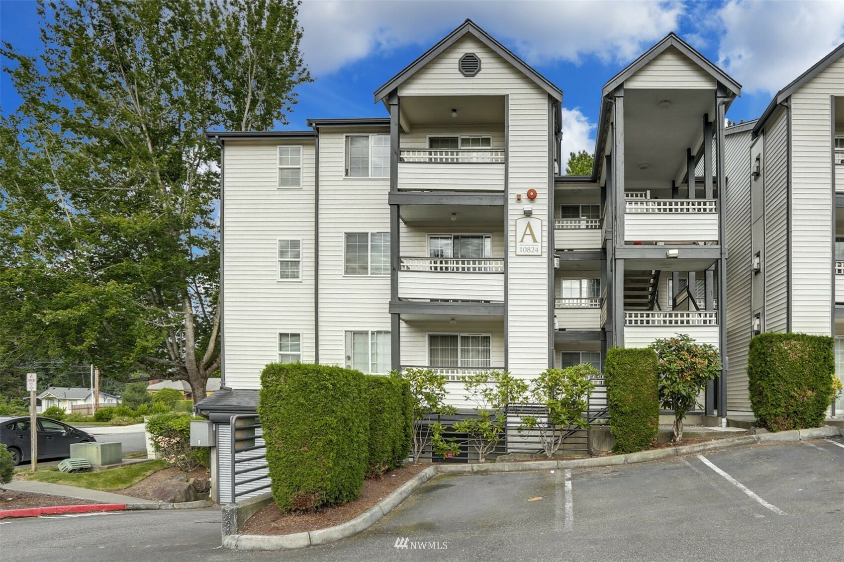 Property Photo:  10824 SE 170th Street A-201  WA 98055 