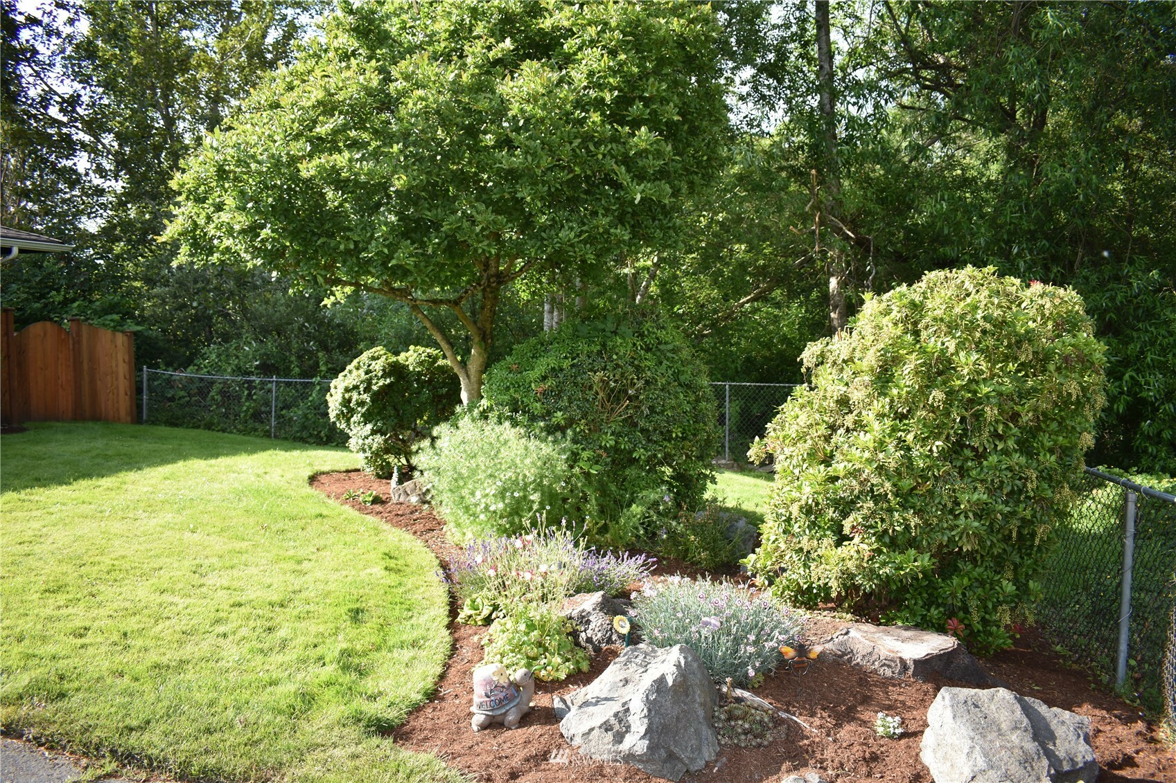 Property Photo:  1418 Virginia Avenue  WA 98201 