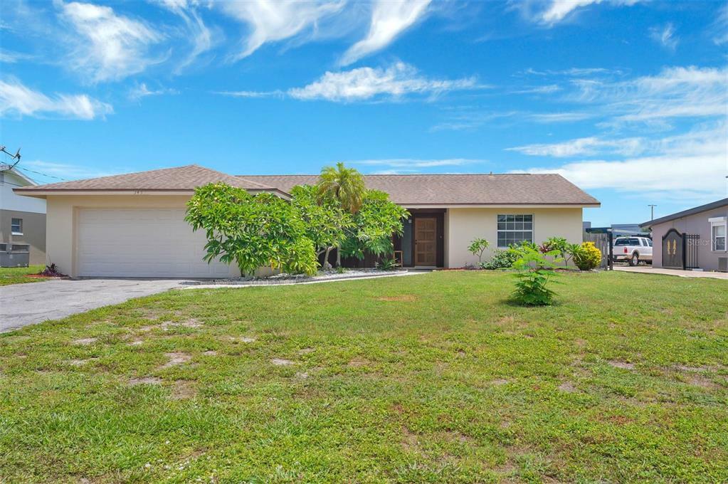 Property Photo:  3453 Plantation Drive  FL 34231 