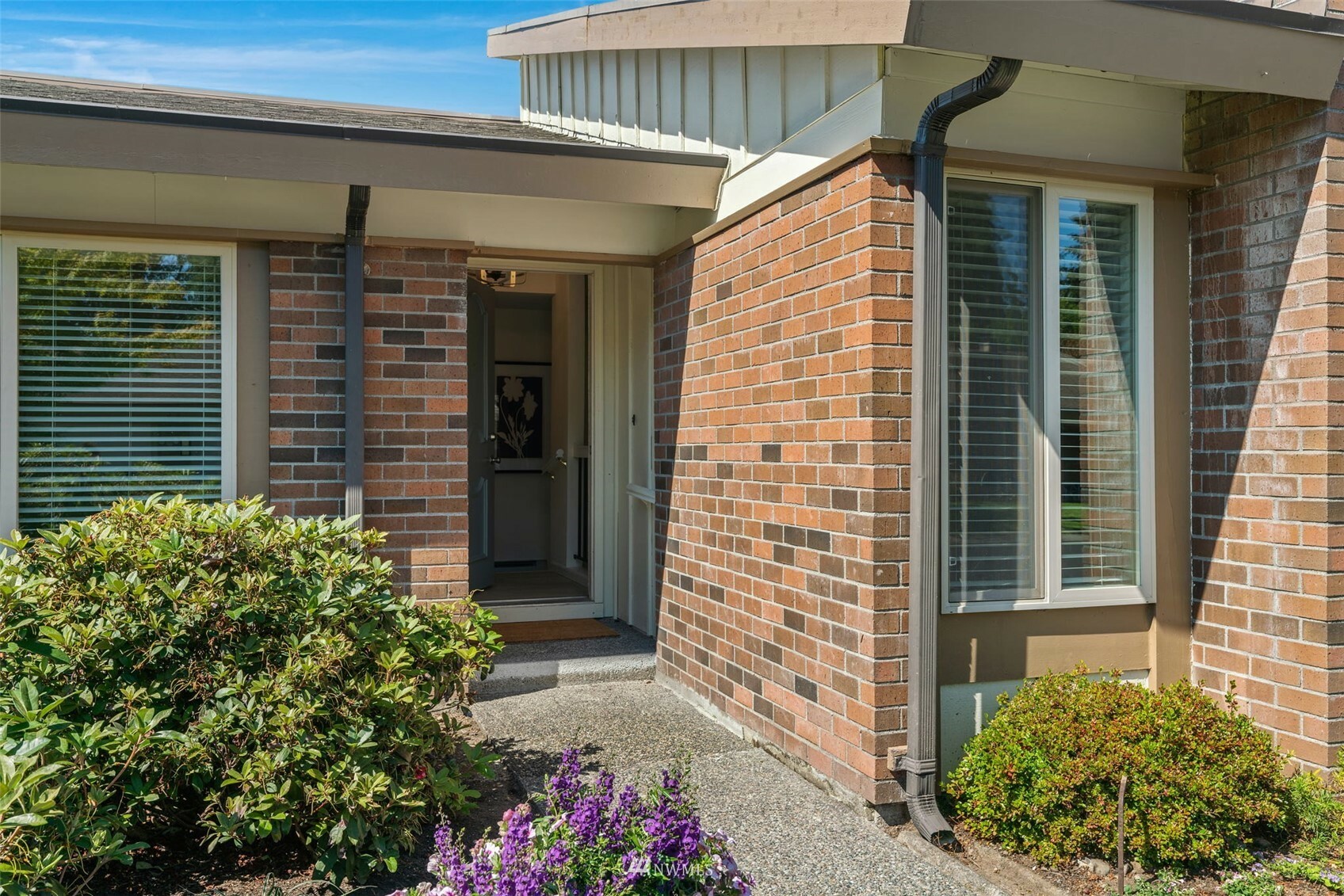 Property Photo: 16136 NE 15th Street WA 98008