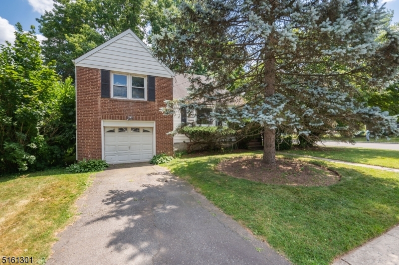 Property Photo:  53 Wentz Ave  NJ 07081 