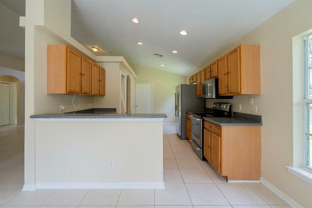 Property Photo:  751 Pamela Avenue  FL 34787 